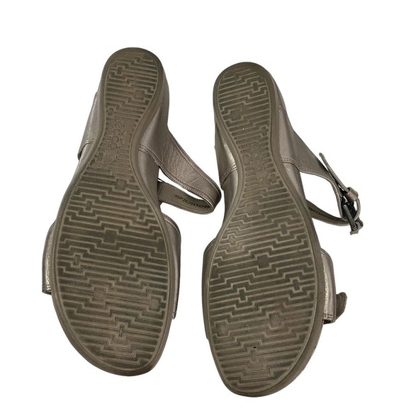 ECCO Metallic Bronze Leather Buckle Strap Wedge Sandals Women Size 40 - Picture 3 of 9
